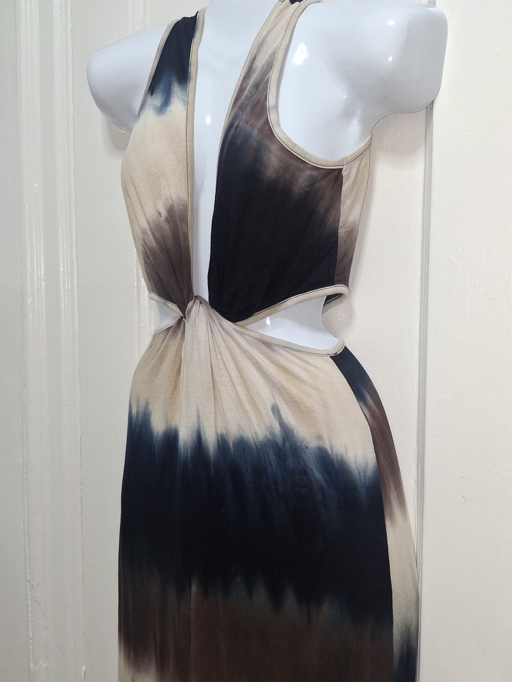 A+ Ellen Tie Dye Cut Out Maxi Dress Rayon Stretch Sleeveless USA Size S